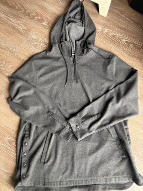 Express Men’s Hoodie Top - XL